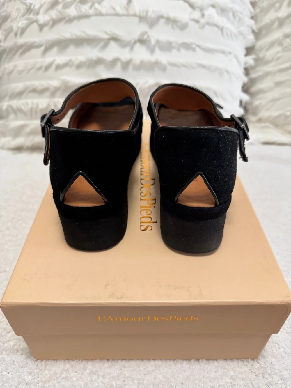 L'Amour des Pieds 'Audric' Platform T-Strap Sandal (Women)